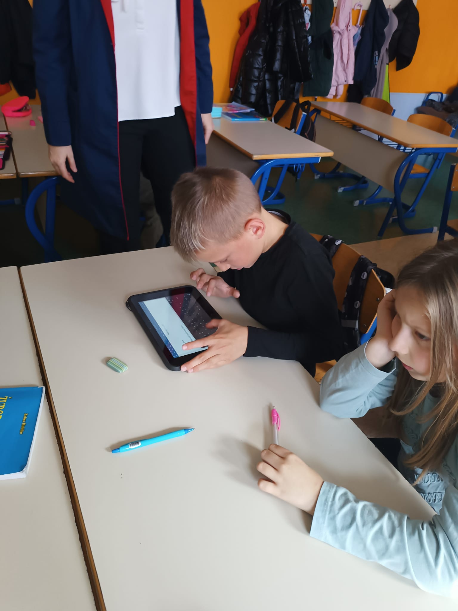 7df776d9-2b50-4d74-8751-f1e589e85441