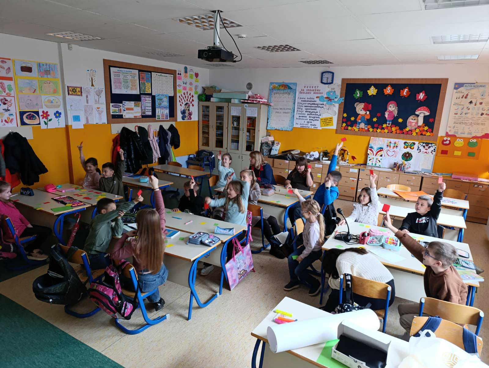 abd7e7c6-7316-492e-b5a9-f2f18ef78397