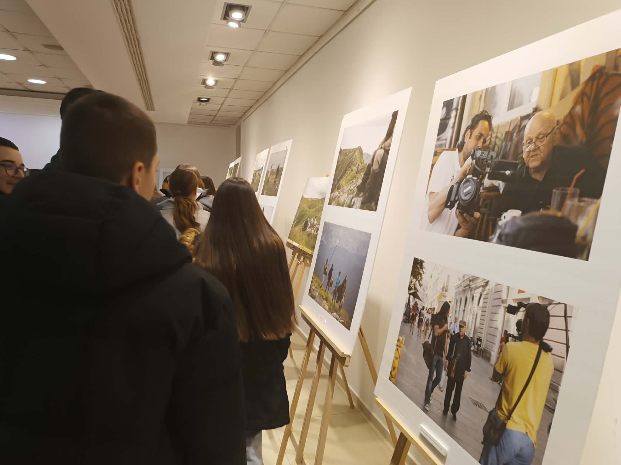 439ee586-5341-43ac-9158-291d8bad96d8