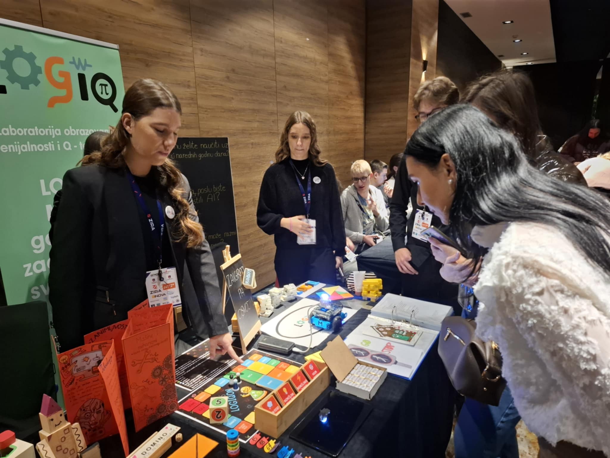 8b8786ef-9a78-47bd-90d6-77ff9d0ee00a