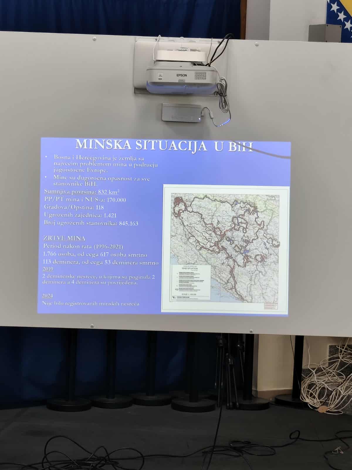 80dacc0f-fbe2-4c54-9b27-98416a14bf3b