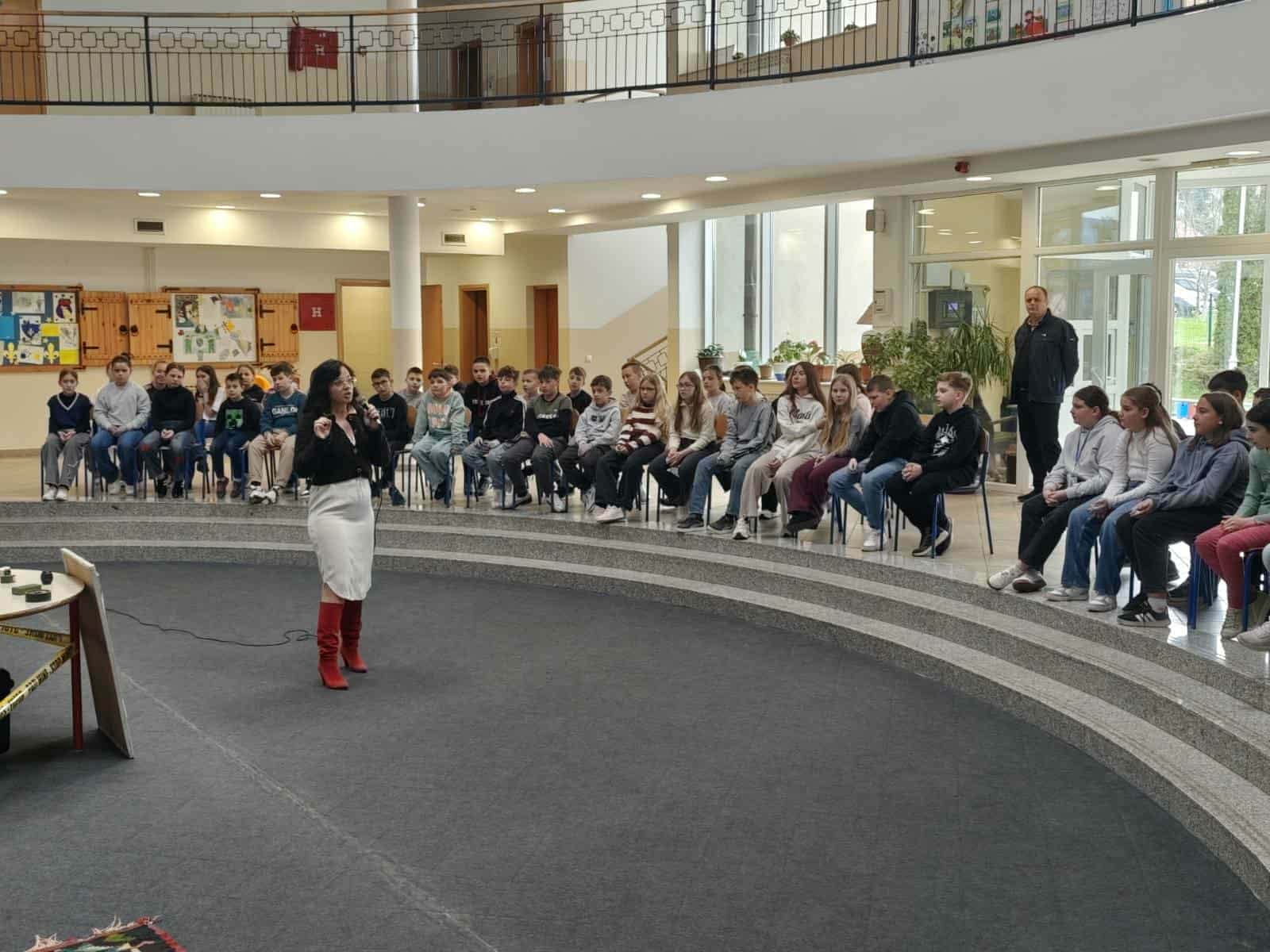 adb89ea3-5fc8-41b7-b6e1-8daa16b2096a