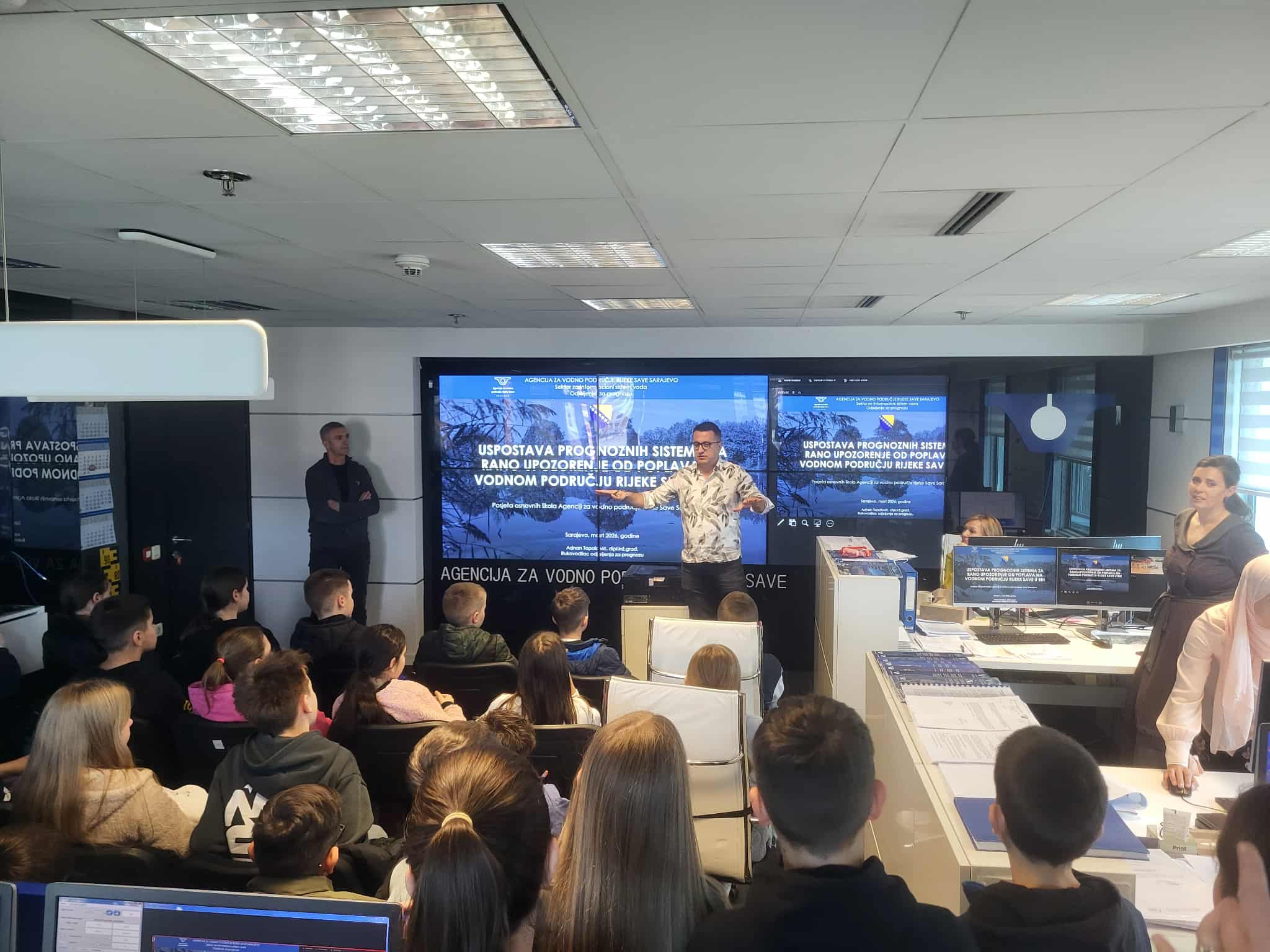 e4785a51-f547-4bb9-8907-4fe0a9389e16