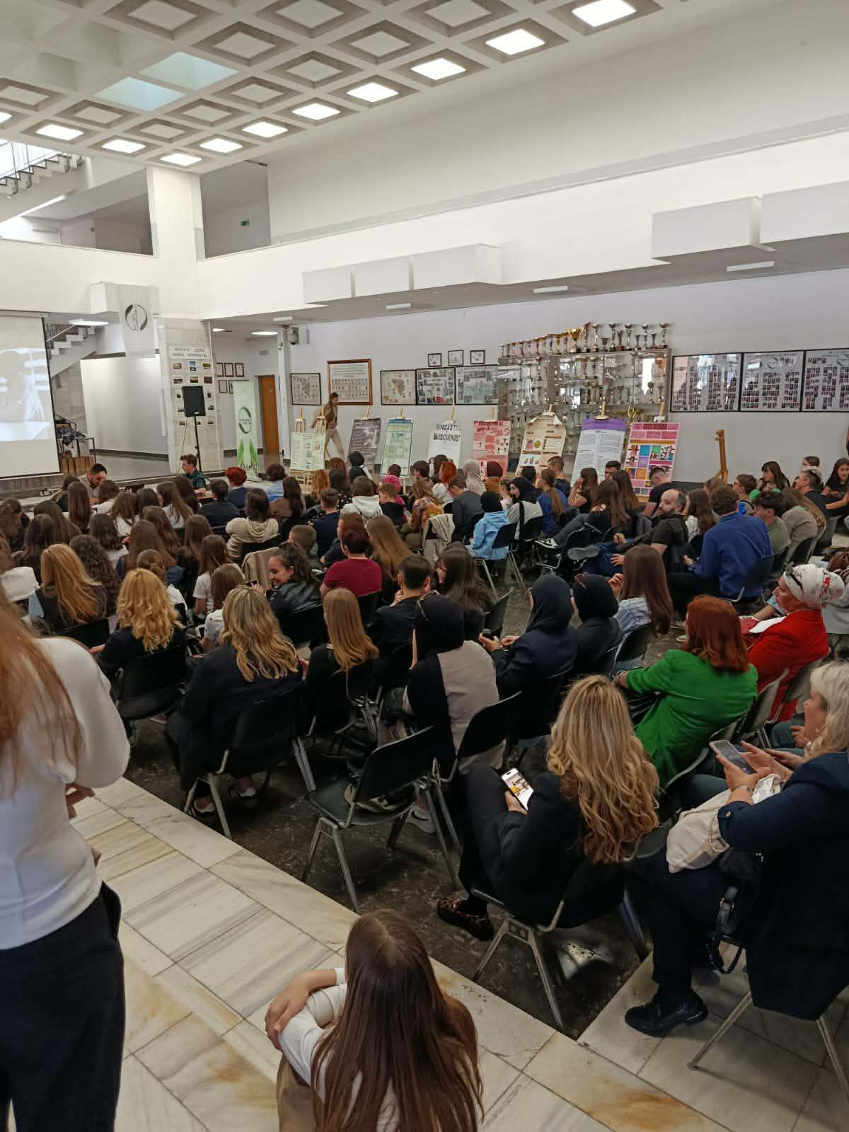 266f3167-d1ef-465b-968e-bef2a9c4cd15