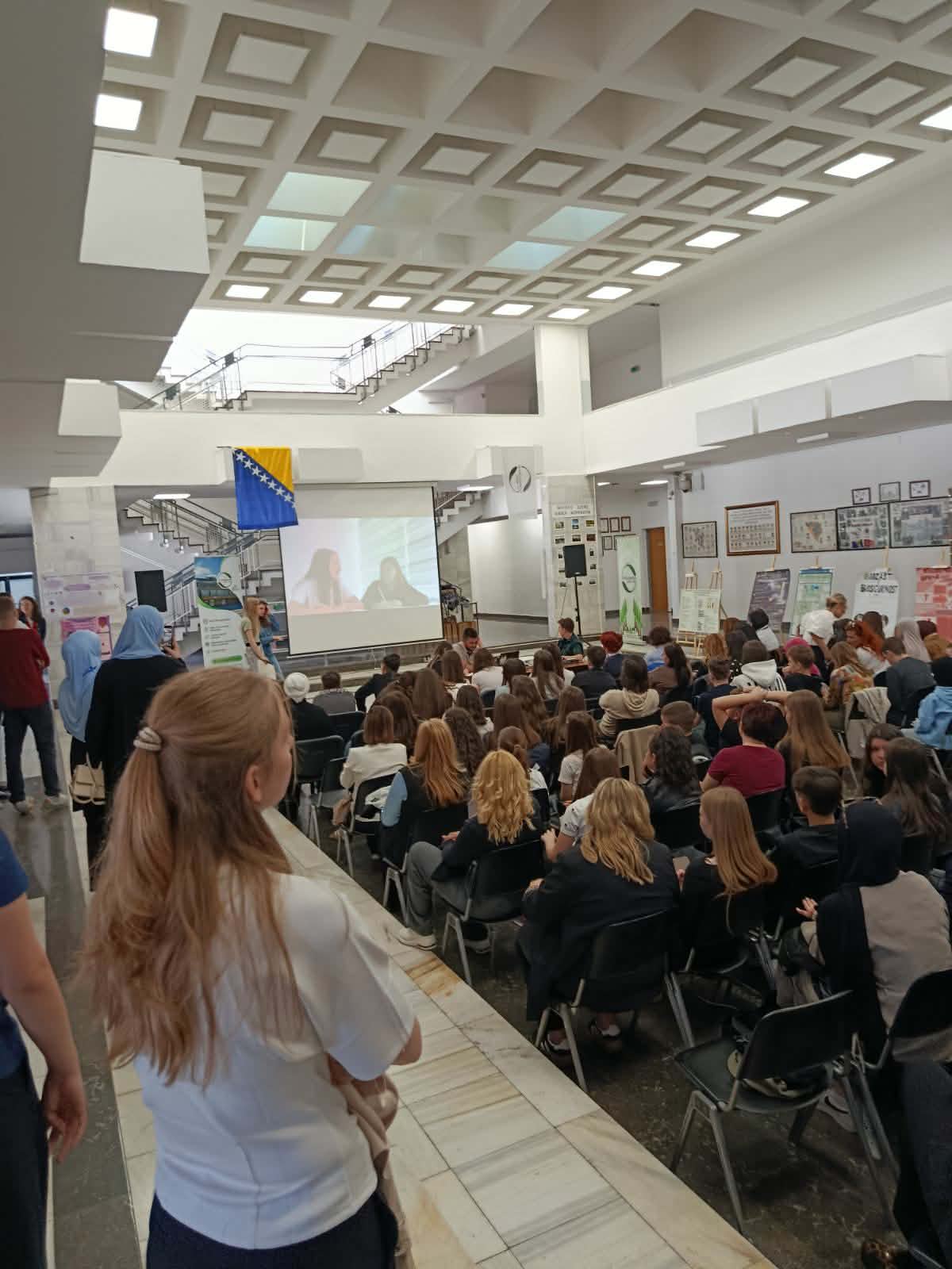 f7f5de86-8b71-444d-9a5b-3d9e1a098954