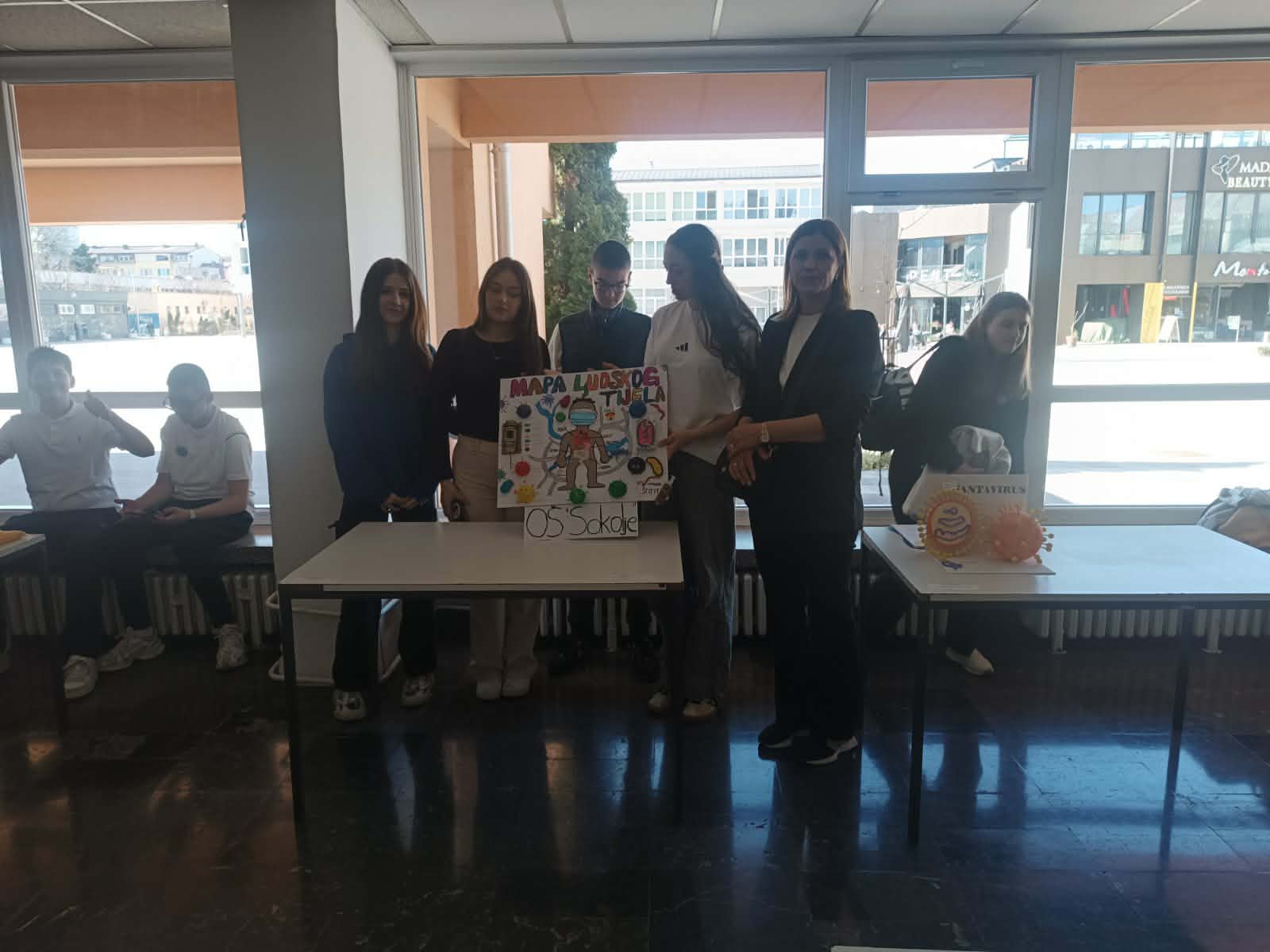 f811578a-bf7f-482f-8c8b-1241e6014410